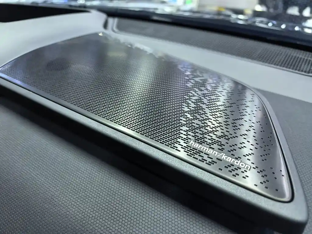 LYNK&CO 08 NEW ENERGY 2023