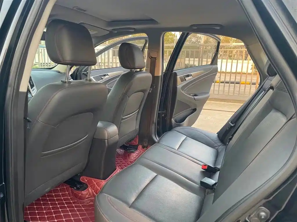 CHANGAN EADO 2018