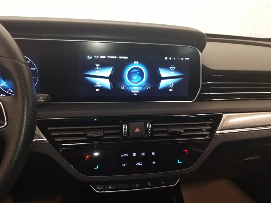 HONGQI HS5 2022