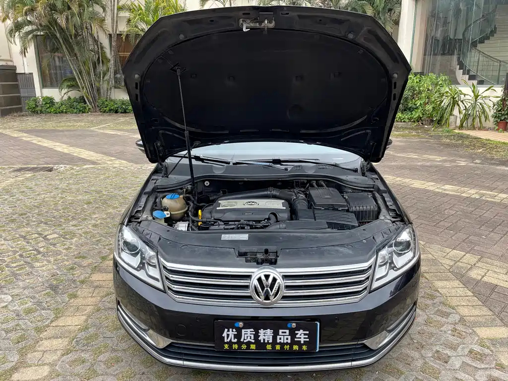 VOLKSWAGEN MAGOTAN 2015