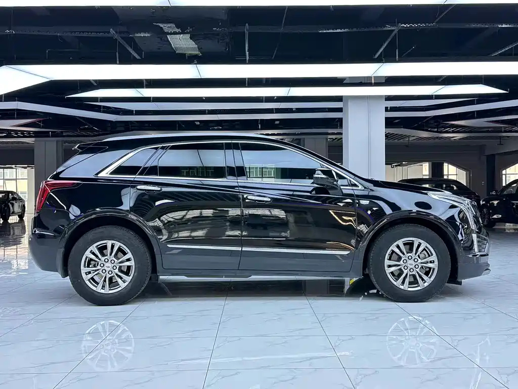 CADILLAC XT5 2020