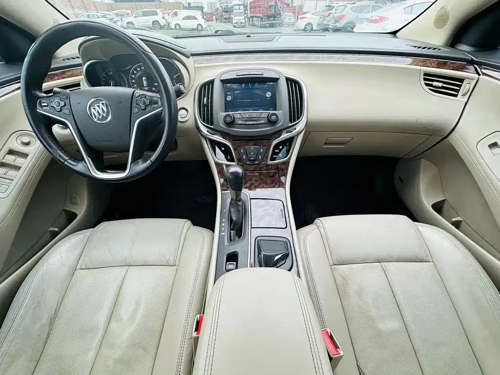 BUICK LACROSSE 2013