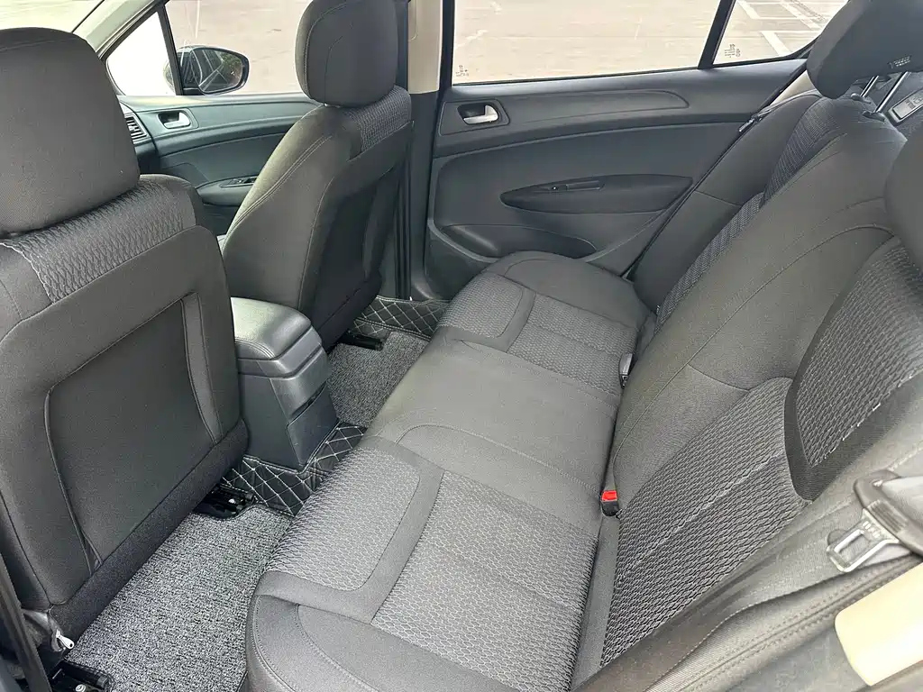 PEUGEOT 308 2012