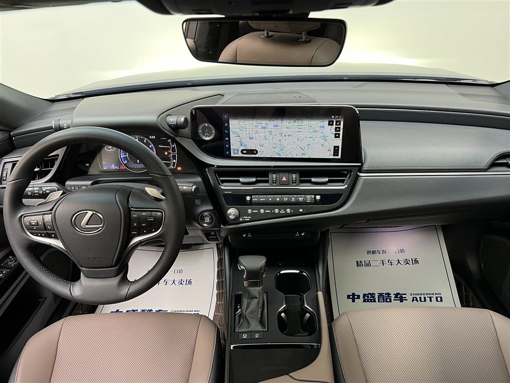 LEXUS ES 2024
