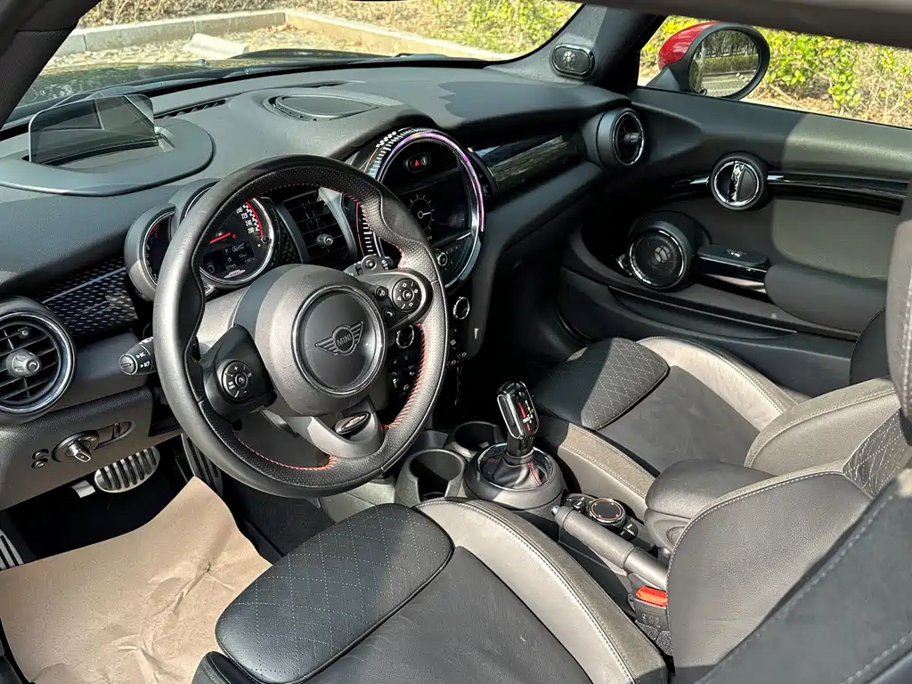 MINI JCW 2019