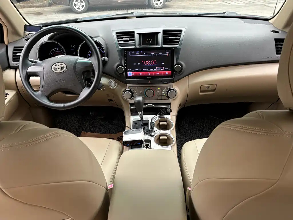 TOYOTA HIGHLANDER 2014
