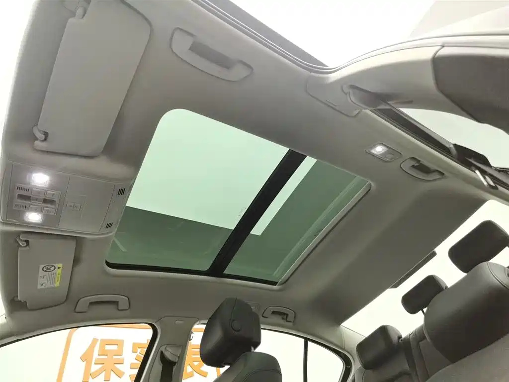 VOLKSWAGEN MAGOTAN 2019