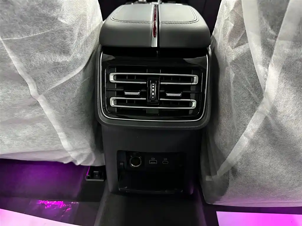 HONGQI HS5 2023
