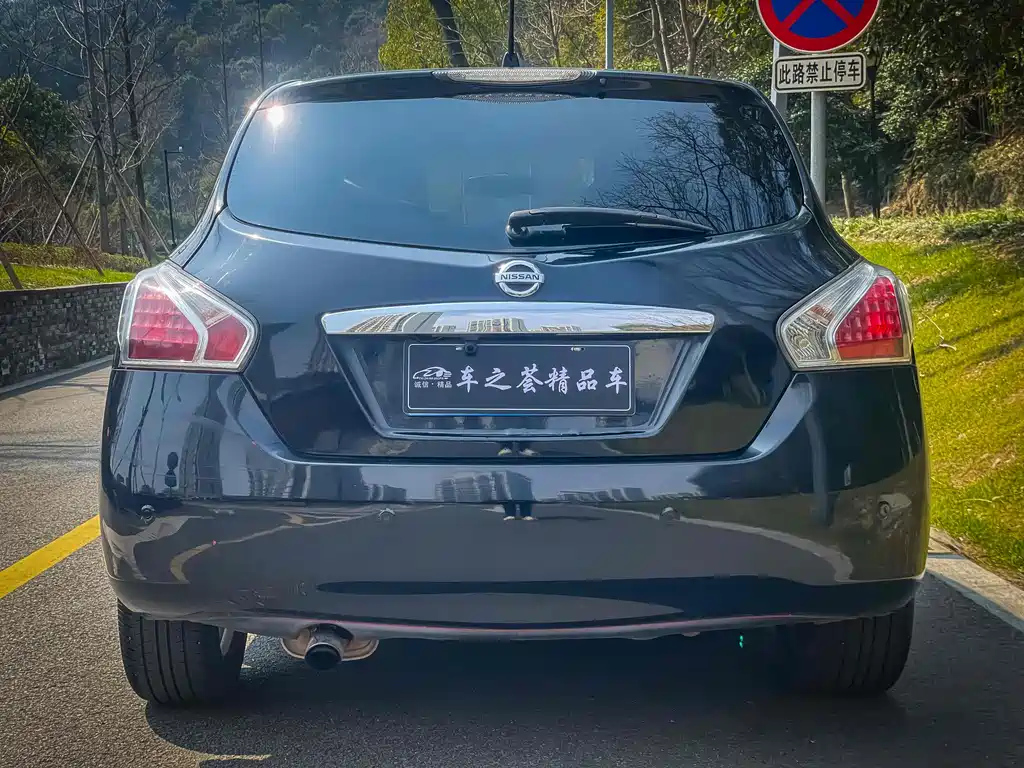 NISSAN TIIDA TIIDA 2011