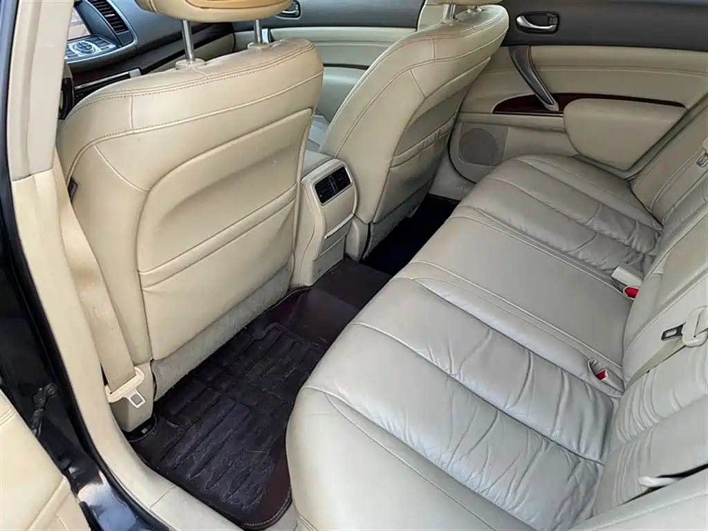 NISSAN TEANA 2009