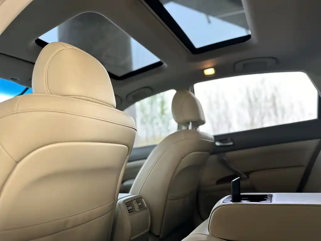 NISSAN TEANA 2013