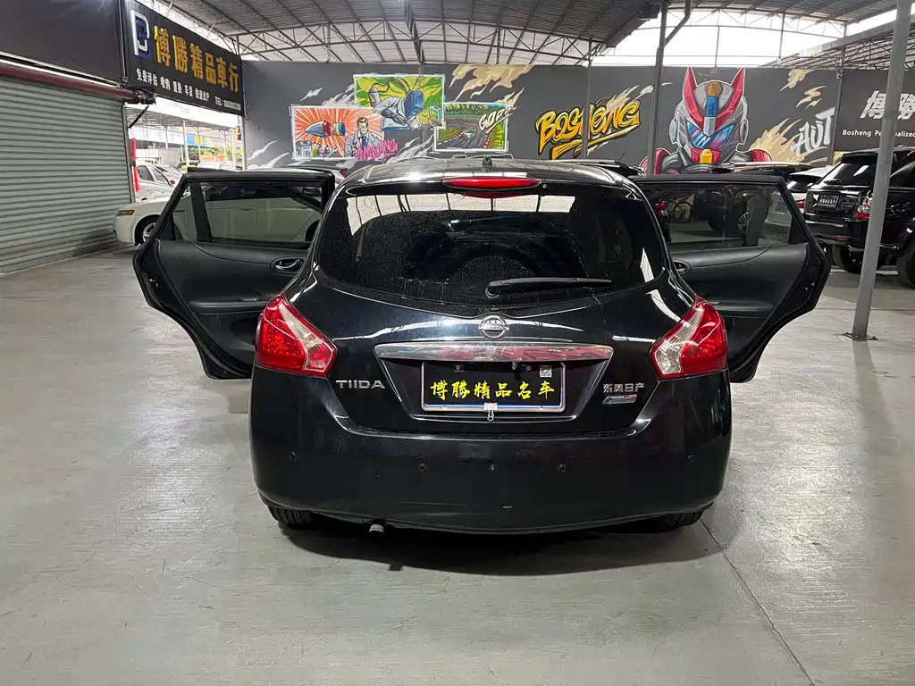 NISSAN TIIDA TIIDA 2011