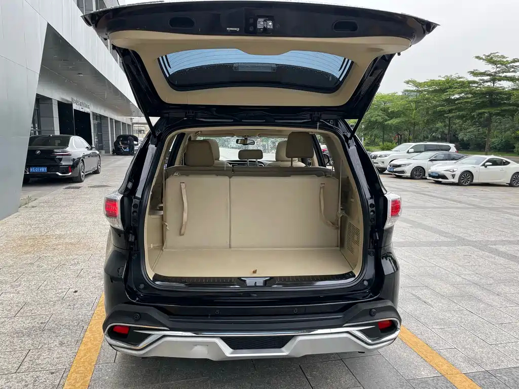 TOYOTA HIGHLANDER 2017