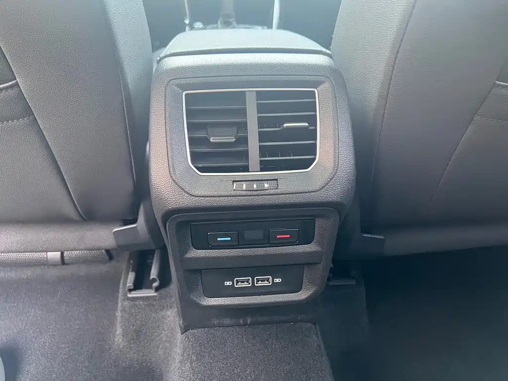 VOLKSWAGEN TAYRON 2020