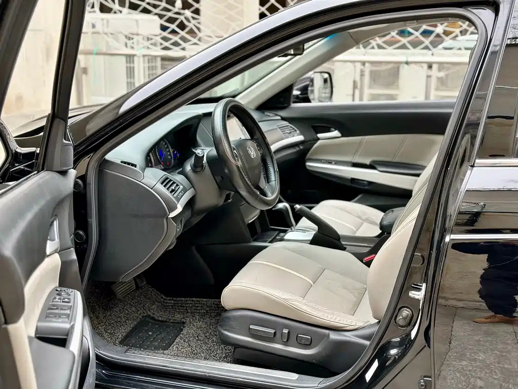 HONDA CROSSTOUR 2014