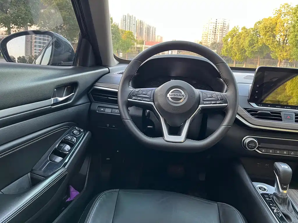 NISSAN TEANA 2021
