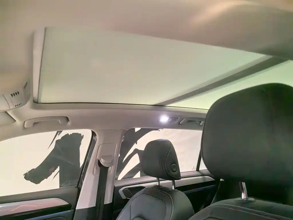 VOLKSWAGEN TAYRON 2020