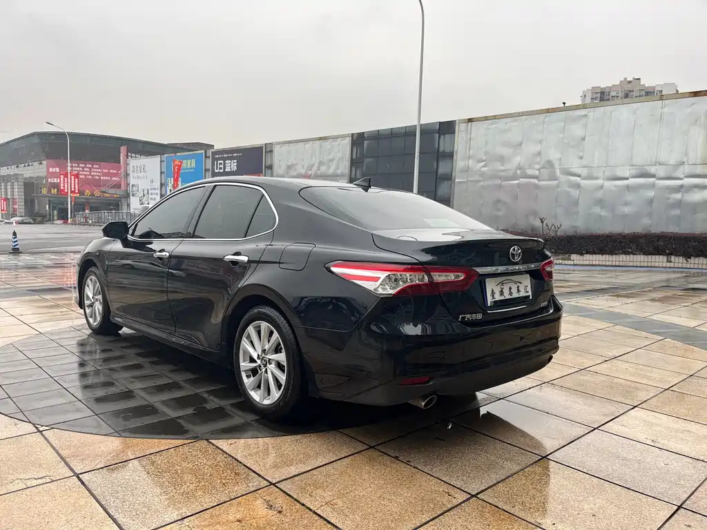 TOYOTA CAMRY 2022