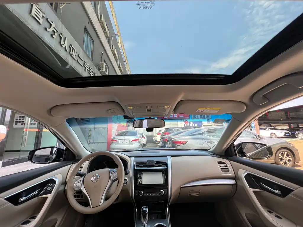 NISSAN TEANA 2018