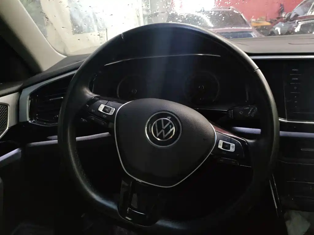 VOLKSWAGEN TAYRON 2022