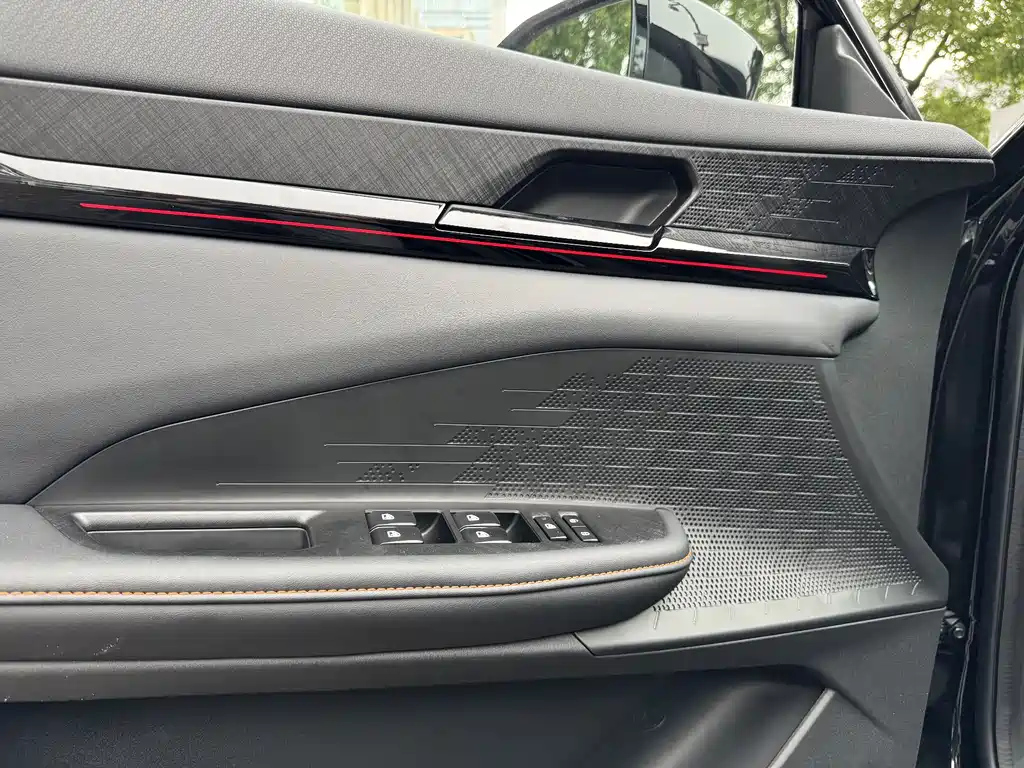 CHANGAN UNI-V 2025