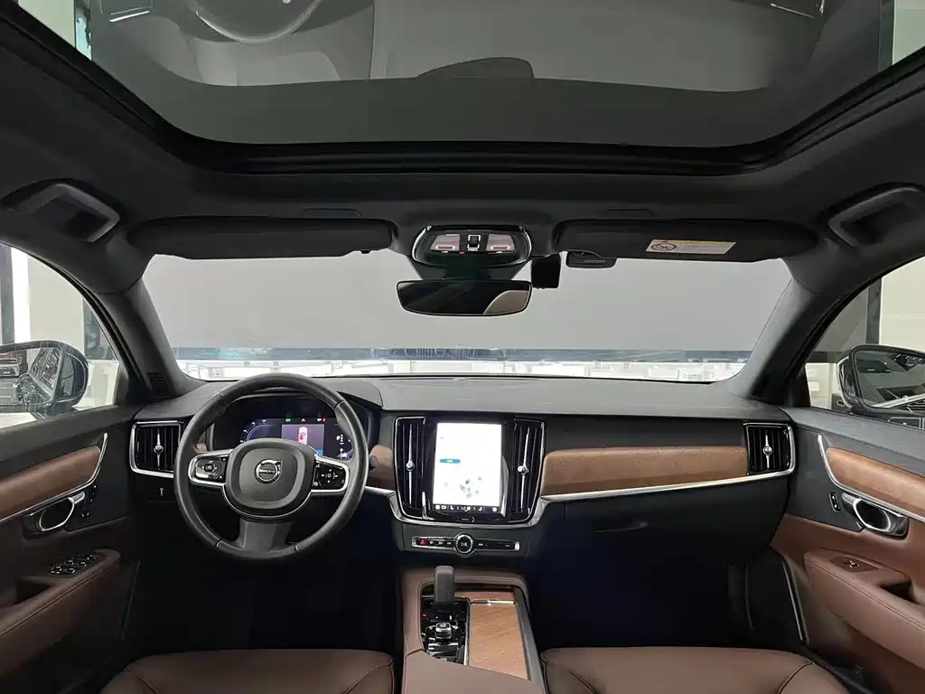 VOLVO S90 2022