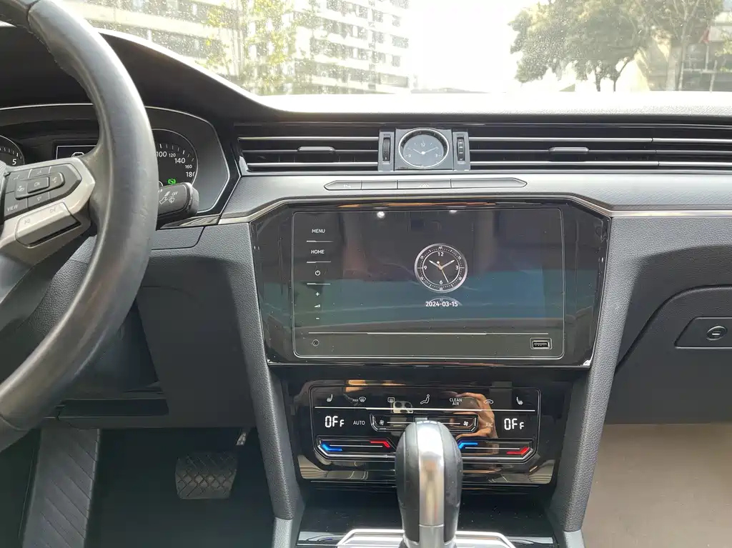 VOLKSWAGEN MAGOTAN 2020