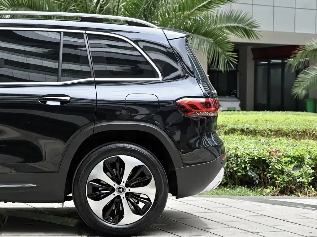 MERCEDES BENZ GLB 2022