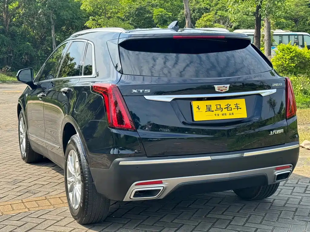 CADILLAC XT5 2022