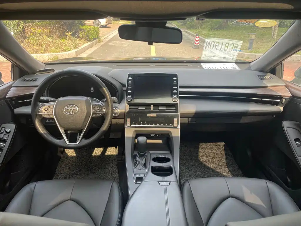 TOYOTA AVALON 2021