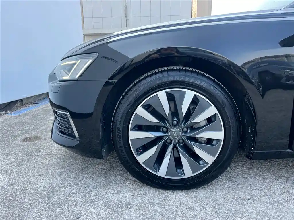 AUDI A6L 2020