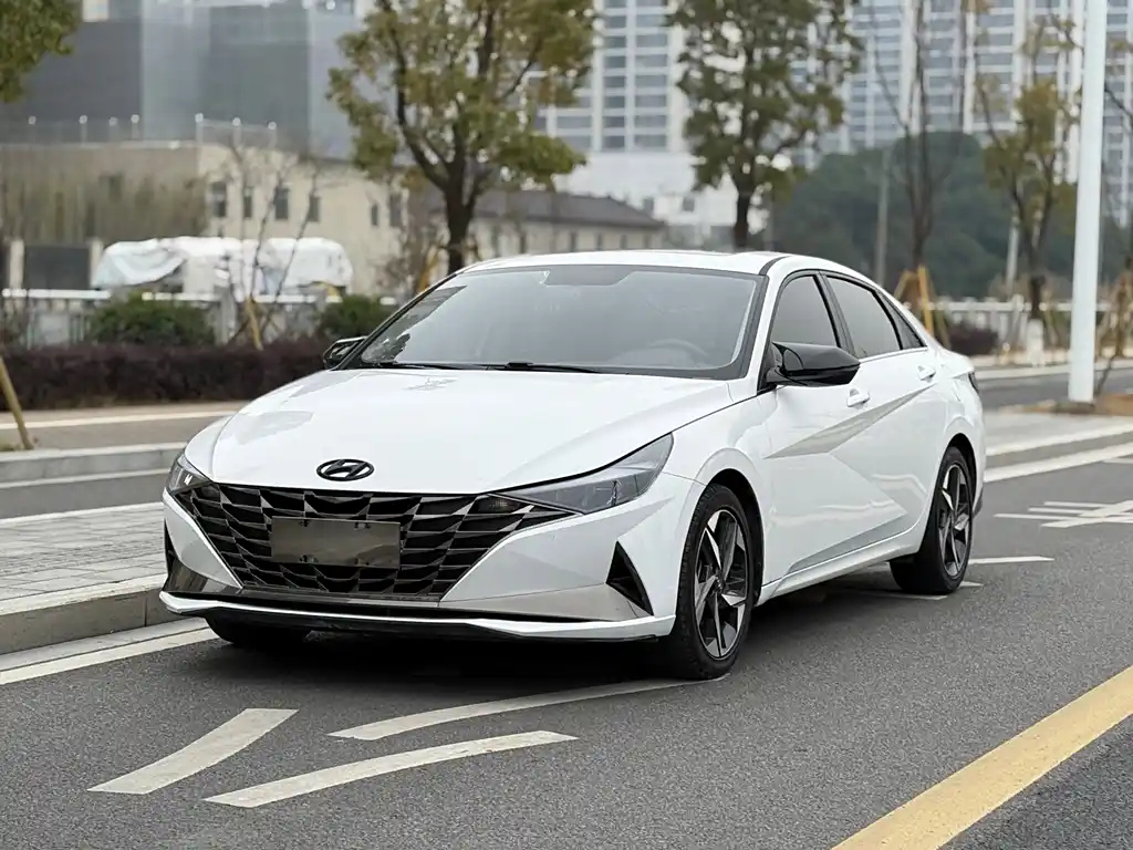 HYUNDAI ELANTRA 2023