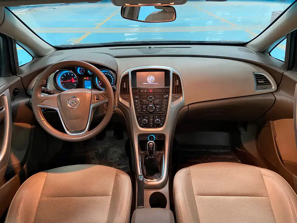 BUICK EXCELLE 2011