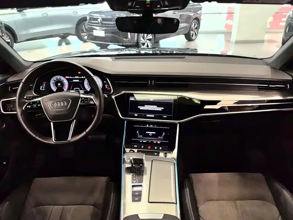 AUDI A6L 2021