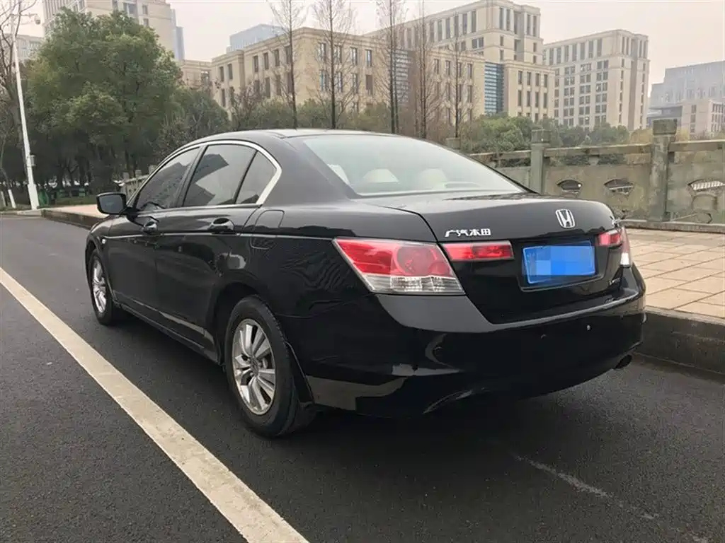 HONDA ACCORD 2010