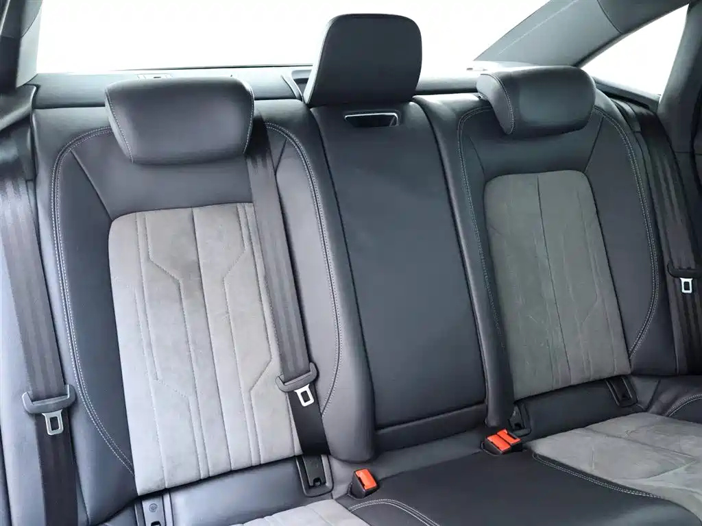 AUDI A6L 2022