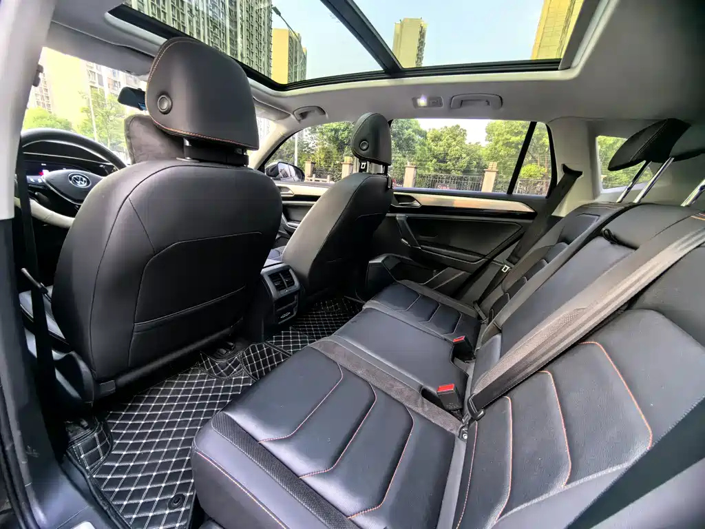 VOLKSWAGEN TAYRON 2021