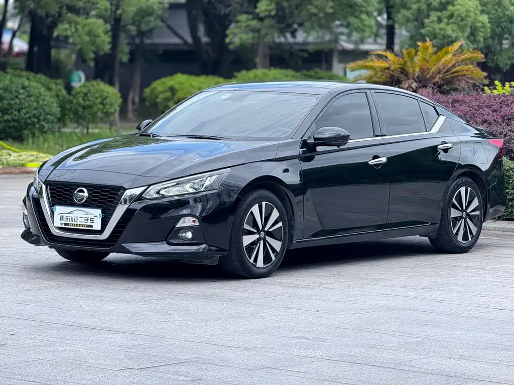 NISSAN TEANA 2021