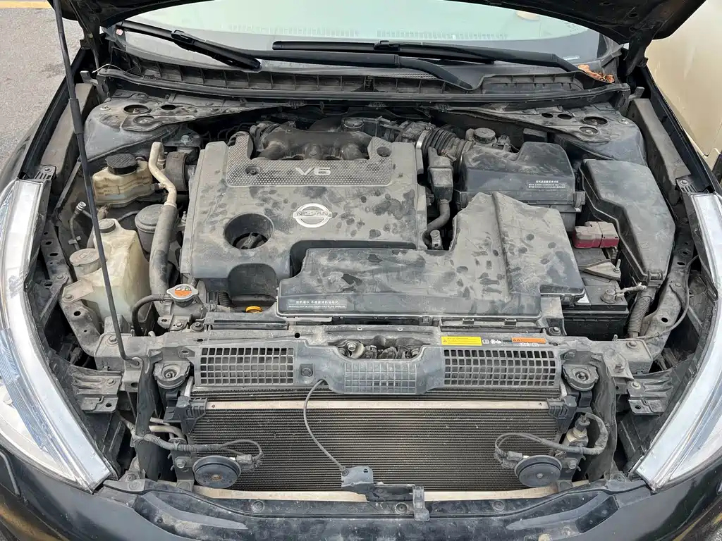 NISSAN TEANA 2012