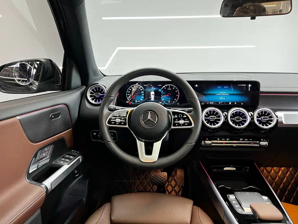 MERCEDES BENZ GLB 2022