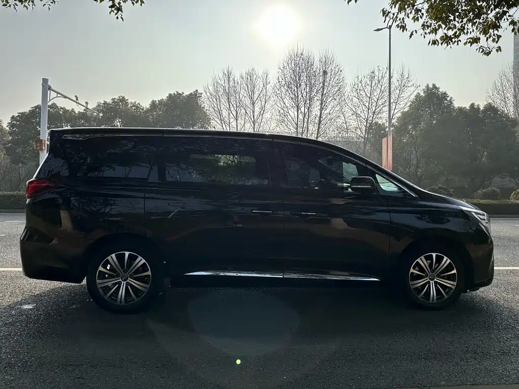 TRUMPCHI M8 2019