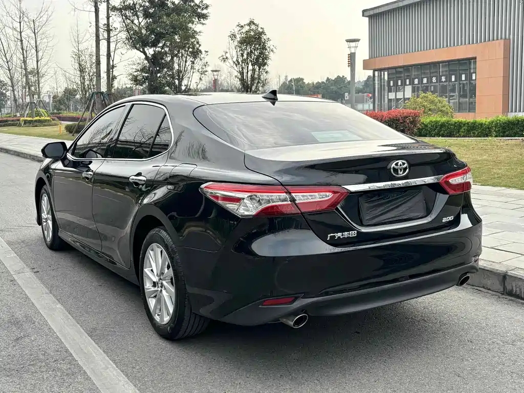 TOYOTA CAMRY 2022