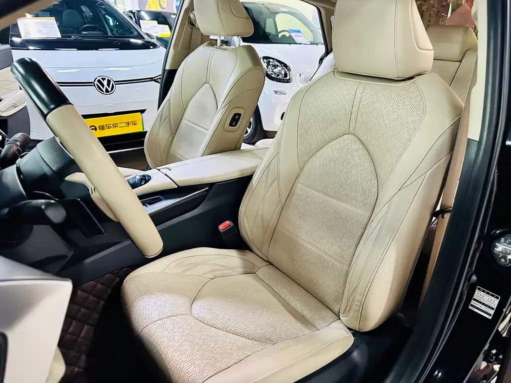 TOYOTA AVALON 2019