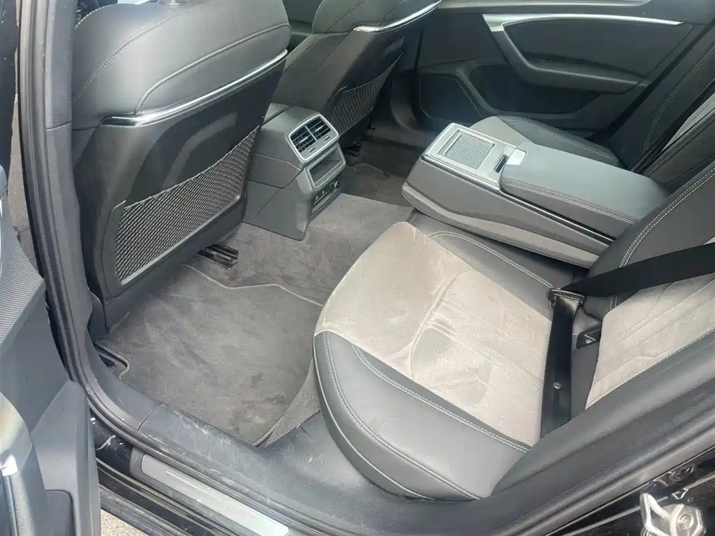 AUDI A6L 2023