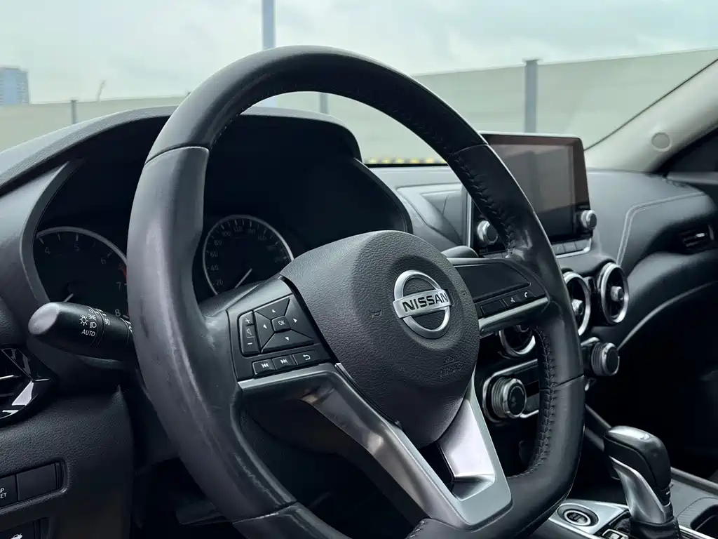 NISSAN SYLPHY 2019