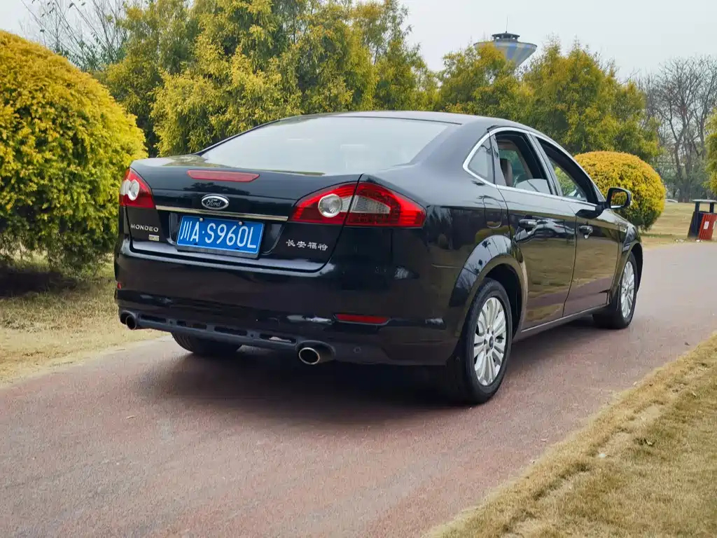 FORD MONDEO - WINNER 2010