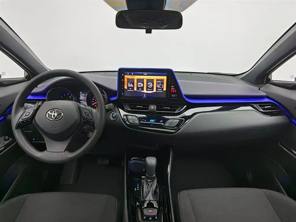 TOYOTA IZOA 2021