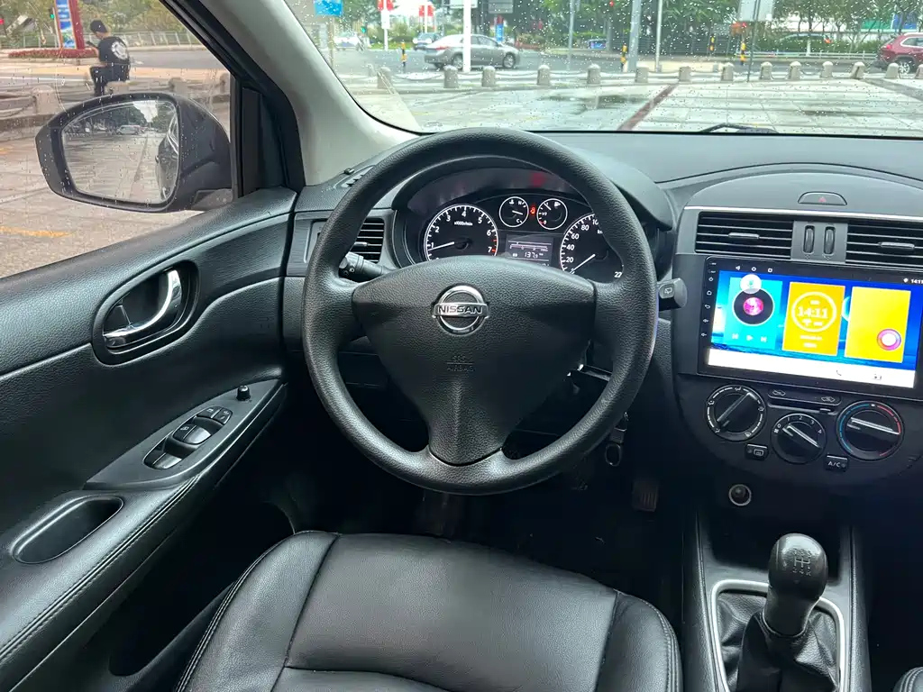 NISSAN TIIDA TIIDA 2012