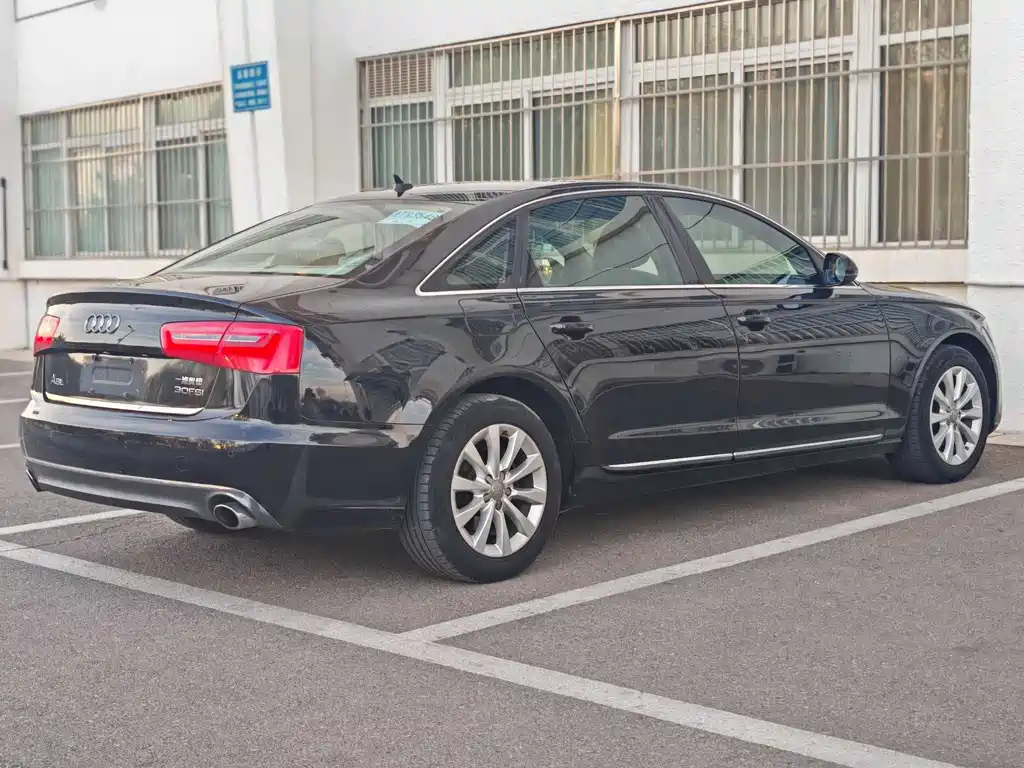 AUDI A6L 2014