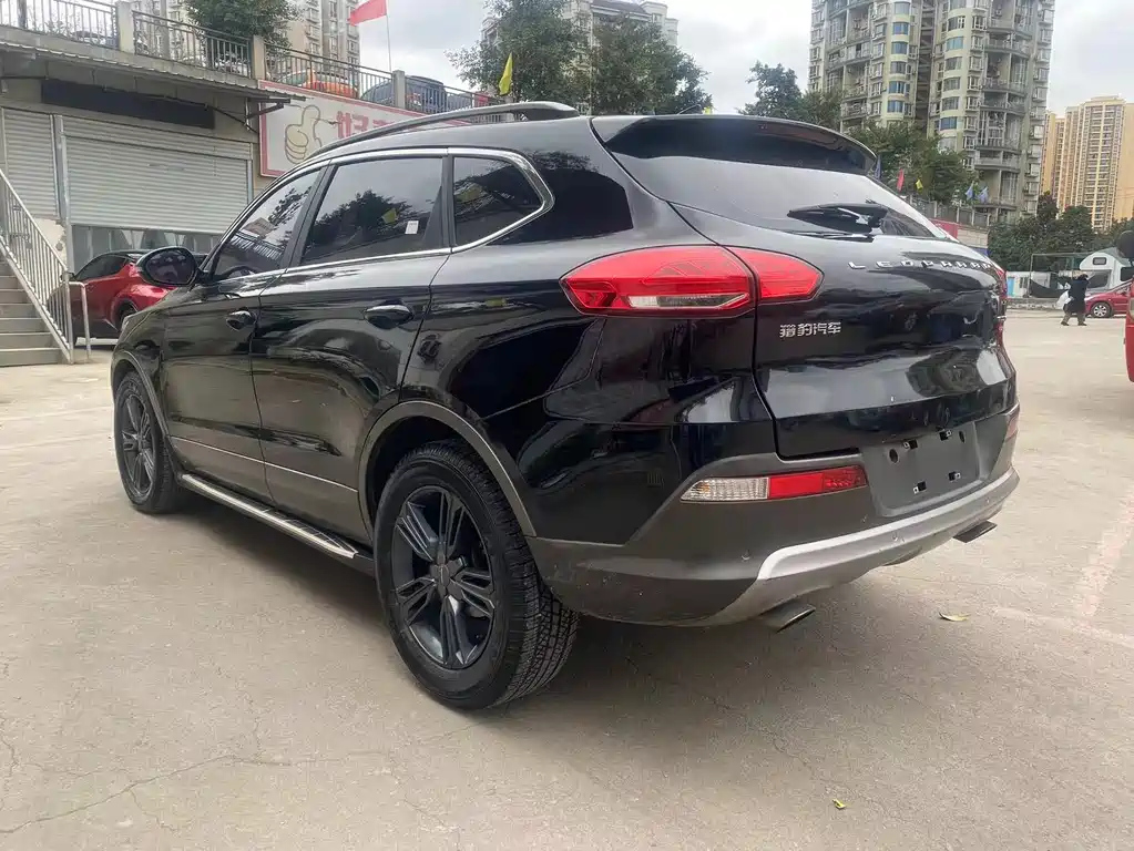 LEOPAARD CS10 2015